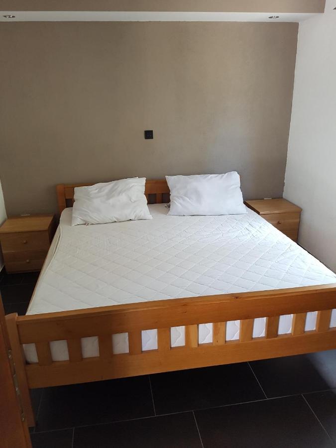 Apartmani Morovi Dvori ดราเก ภายนอก รูปภาพ