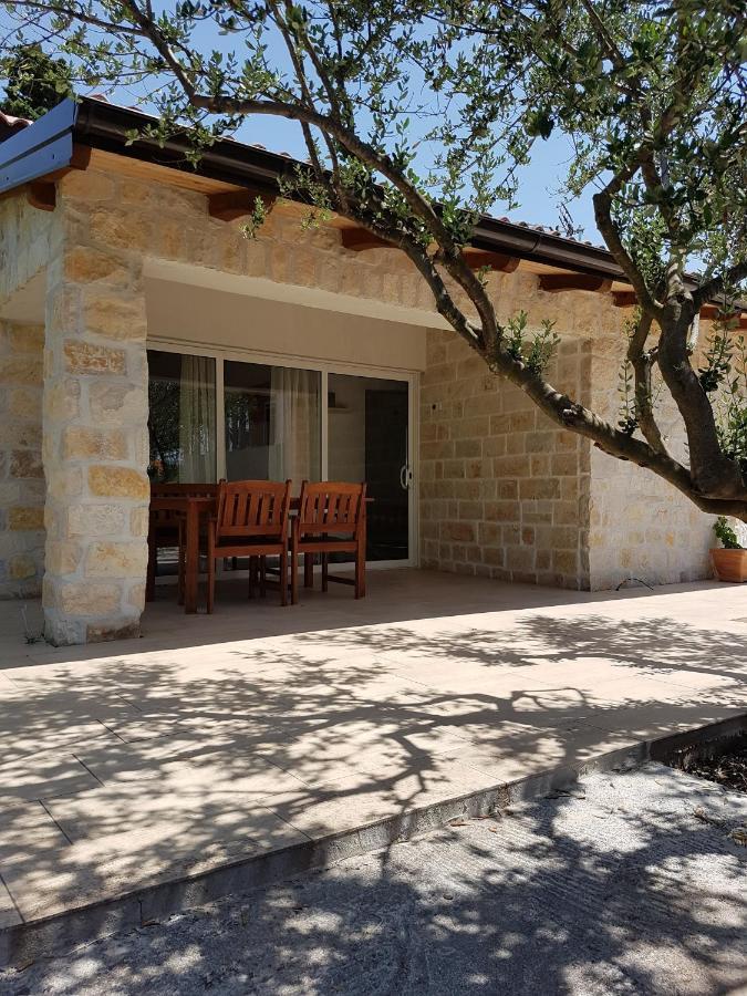 Apartmani Morovi Dvori ดราเก ภายนอก รูปภาพ